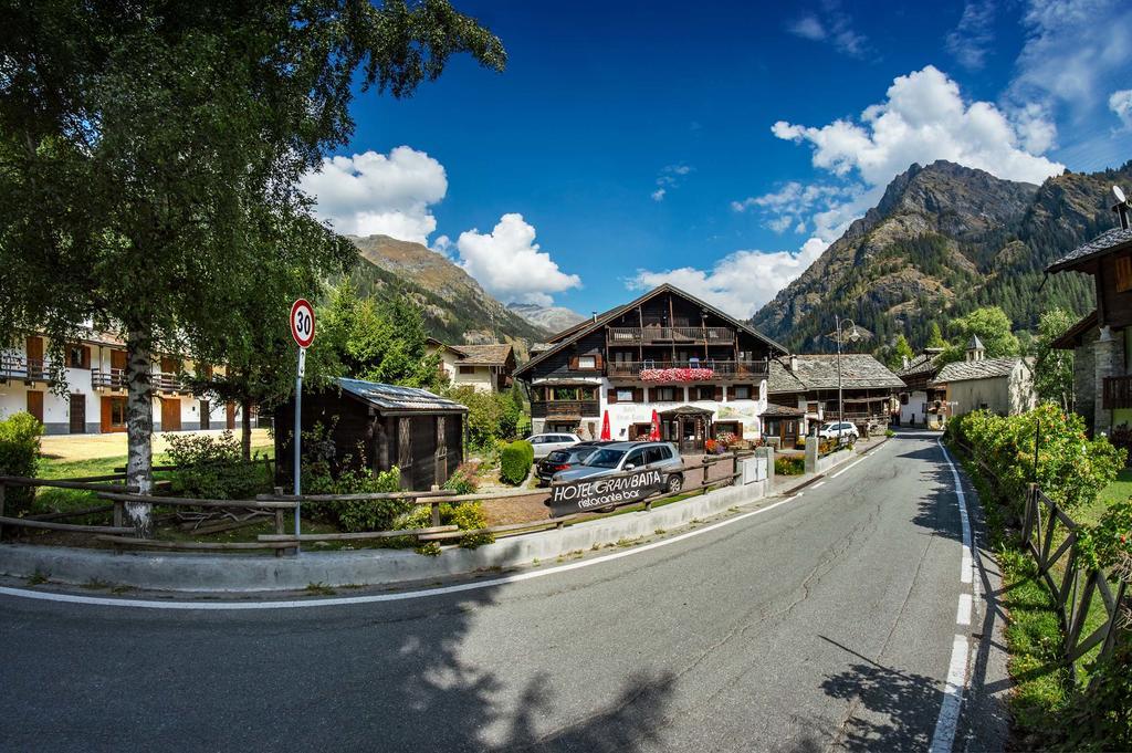 Hotel Gran Baita غريسوني سان جان المظهر الخارجي الصورة