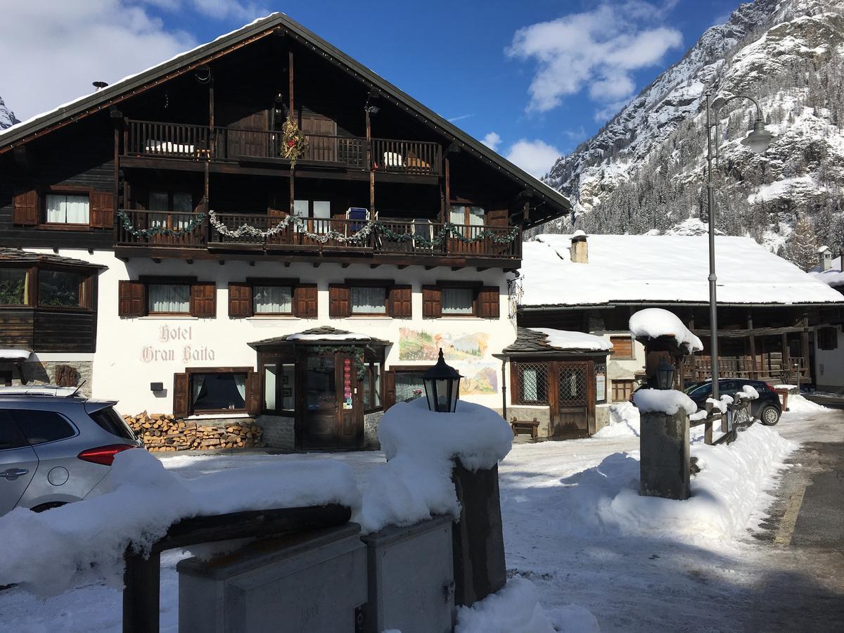 Hotel Gran Baita غريسوني سان جان المظهر الخارجي الصورة